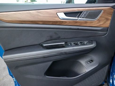 New 2026 Volkswagen Atlas SE image 34