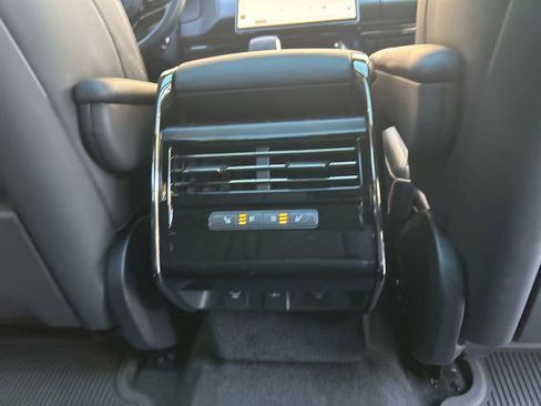 Used 2024 Land Rover Range Rover Sport Dynamic SE AWD/4WD image 33