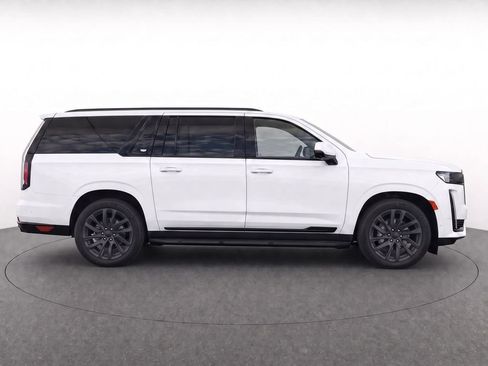 Used 2021 Cadillac Escalade ESV Sport w/ Driver Assist Tech Package AWD/4WD image 8