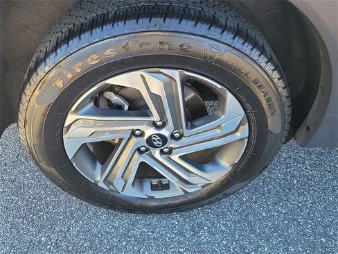 Used 2023 Hyundai Santa Fe SEL image 7