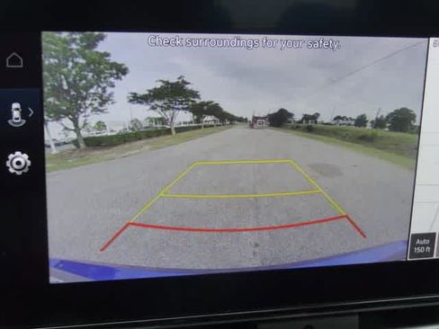 Used 2024 Hyundai Elantra SEL FWD image 24