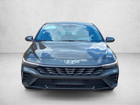 New 2026 Hyundai Elantra SE FWD image 6