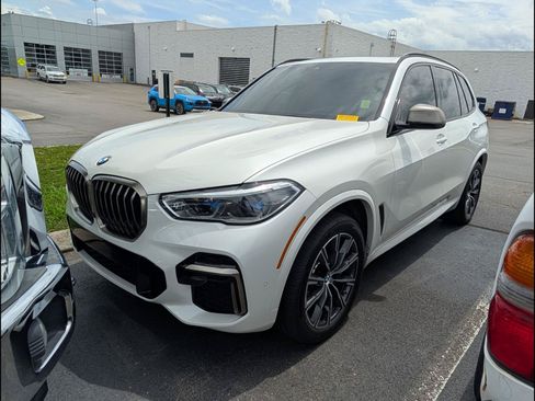 Used 2022 BMW X5 M50i w/ Executive Package AWD/4WD image 3