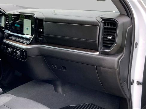 Used 2025 Chevrolet Silverado 2500 LT w/ Safety Package AWD/4WD image 18