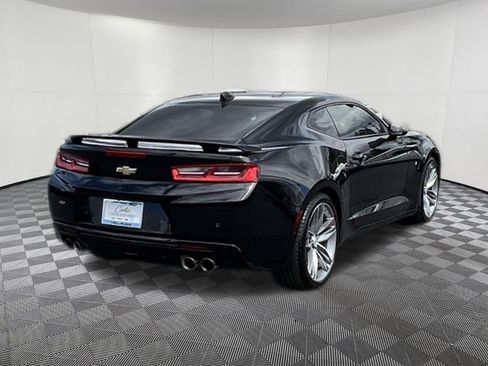 Used 2017 Chevrolet Camaro SS RWD image 6