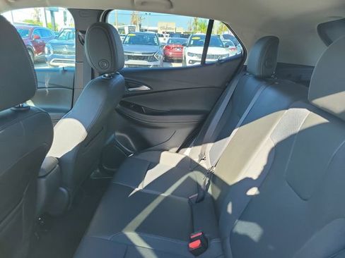 Used 2025 Buick Encore GX Preferred AWD/4WD image 13