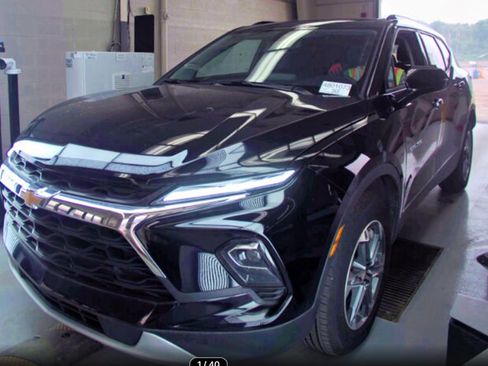 Used 2024 Chevrolet Blazer LT w/ Convenience Package FWD image 1