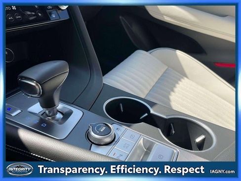 Used 2025 Genesis G70 2.5T w/ Sport Prestige Package image 32