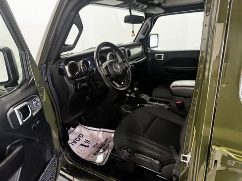 Used 2021 Jeep Wrangler Unlimited Sport AWD/4WD image 17