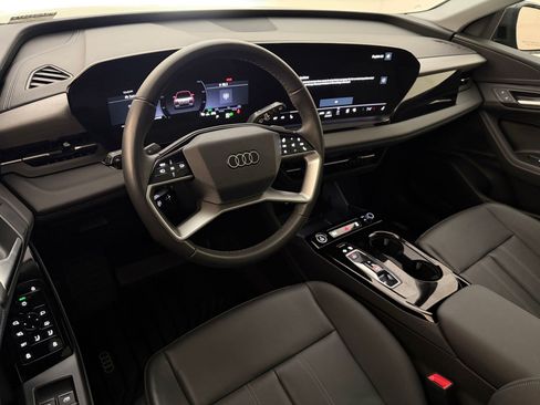 Used 2025 Audi Q6 e-tron Premium w/ Convenience Package AWD/4WD image 4