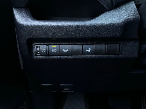 Used 2025 Toyota RAV4 XLE image 22