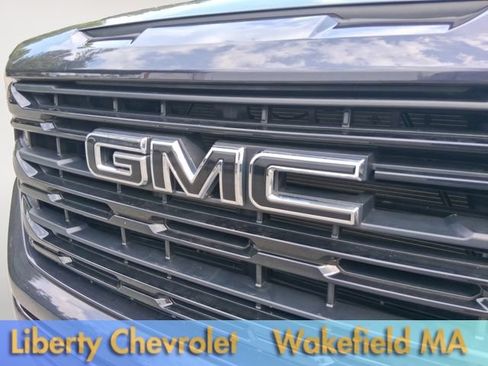 Used 2023 GMC Sierra 1500 Elevation AWD/4WD image 10