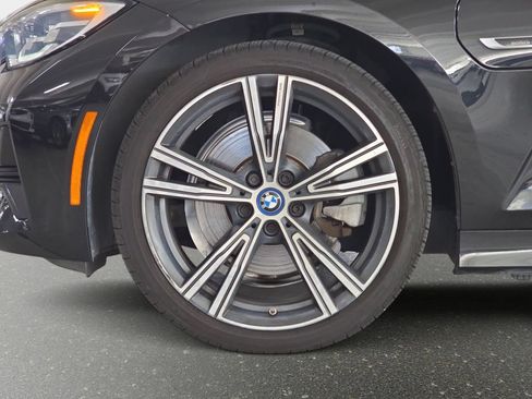 Certified 2022 BMW 330e w/ Driving Assistance Package RWD image 28