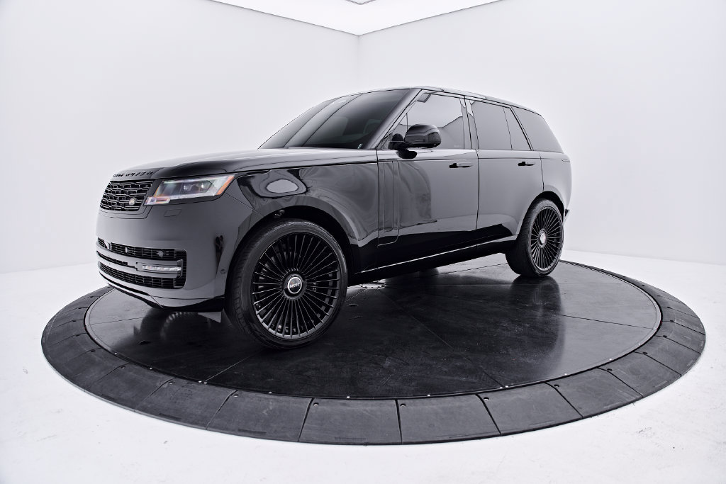 Used 2024 Land Rover Range Rover SE AWD/4WD image 8