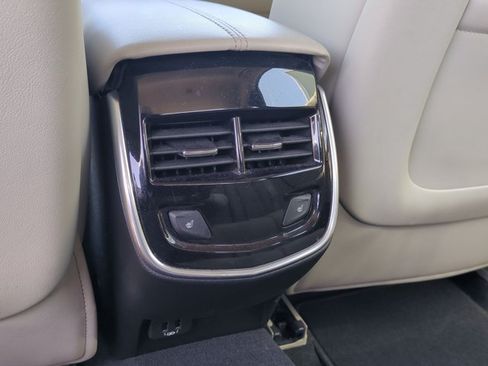 Used 2019 Cadillac XTS Luxury FWD image 18
