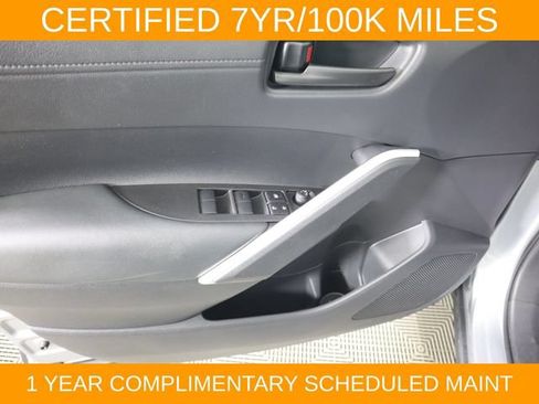 Used 2025 Toyota Corolla Cross AWD Hybrid image 27
