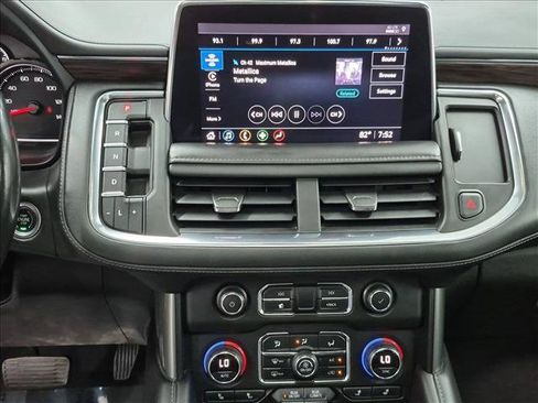 Used 2021 Chevrolet Suburban LT RWD image 14