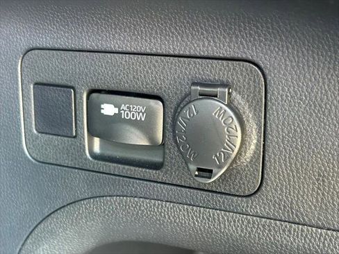 Certified 2025 Toyota RAV4 Woodland Edition AWD/4WD image 15