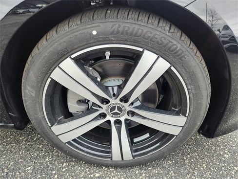 New 2025 Mercedes-Benz C 300 4MATIC Sedan image 18