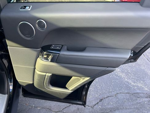 Used 2021 Land Rover Range Rover Sport HSE Dynamic image 17