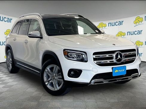 Used 2023 Mercedes-Benz GLB 250 4MATIC w/ Premium Package image 1