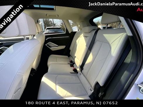 Used 2024 Audi Q3 2.0T Premium Plus image 18