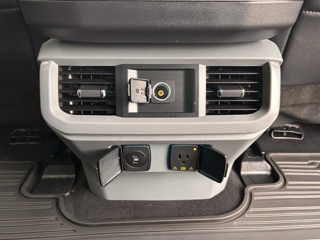 Used 2024 Ford F150 Lariat AWD/4WD image 39