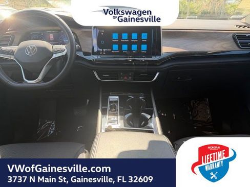 Certified 2024 Volkswagen Atlas SE image 15