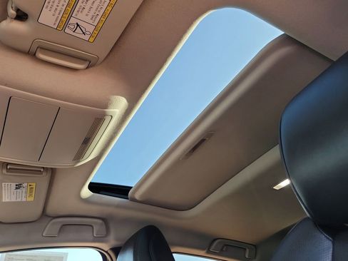 Certified 2025 MAZDA CX-30 AWD 2.5 S w/ Premium Package image 18