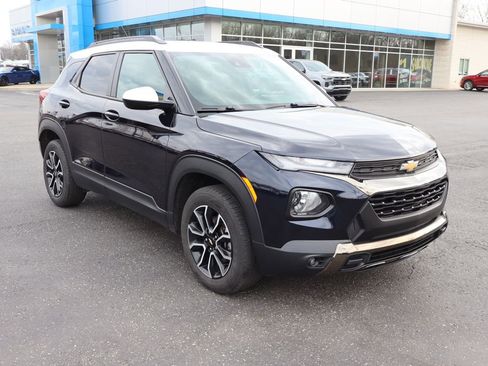 Used 2021 Chevrolet TrailBlazer ACTIV image 2