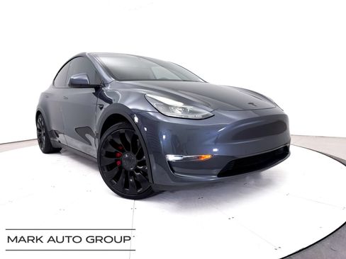 Used 2022 Tesla Model Y Performance AWD/4WD image 2