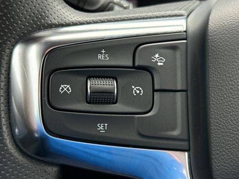Used 2025 Chevrolet Blazer LT AWD/4WD image 17