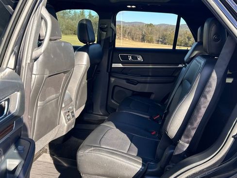 Used 2018 Ford Explorer Limited w/ Equipment Group 301A image 21