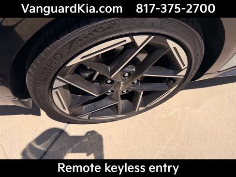 Certified 2025 Kia K4 EX FWD image 10
