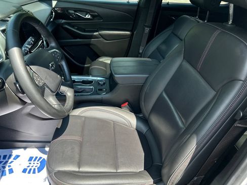 Used 2023 Chevrolet Traverse RS w/ LPO, Floor Liner Package AWD/4WD image 12