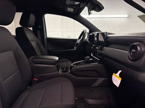 Used 2024 Chevrolet Colorado Trail Boss w/ Advanced Trailering Package image 29