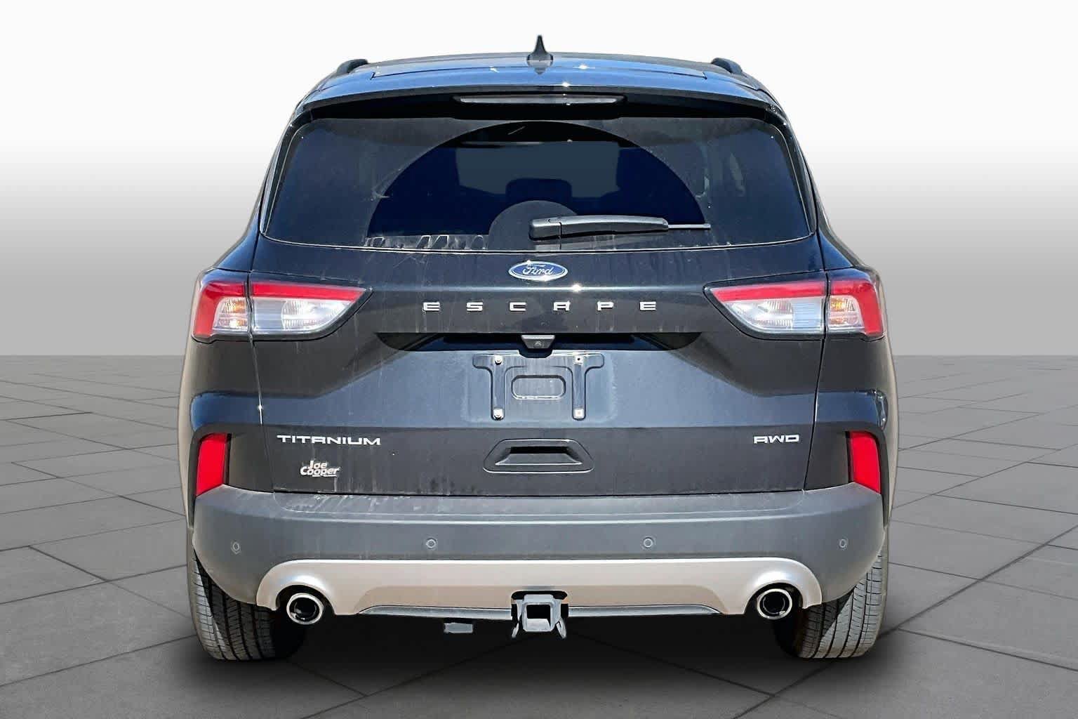 Used 2022 Ford Escape Titanium w/ Titanium Elite Package AWD/4WD image 5