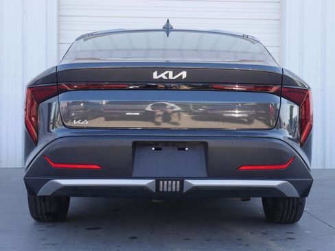 Used 2025 Kia K4 FWD image 8
