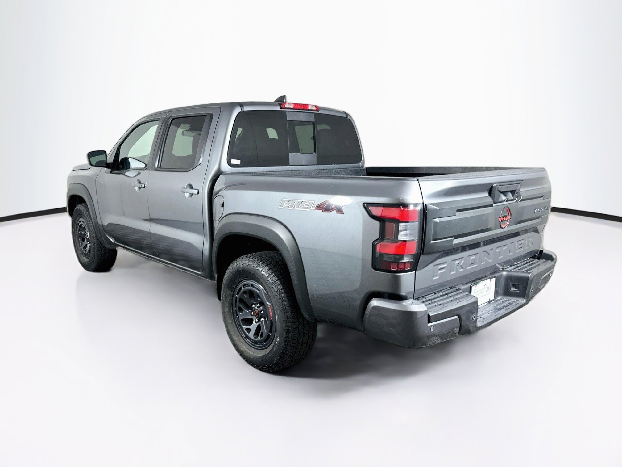 Used 2026 Nissan Frontier PRO-4X AWD/4WD image 5