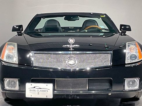 Used 2005 Cadillac XLR image 13