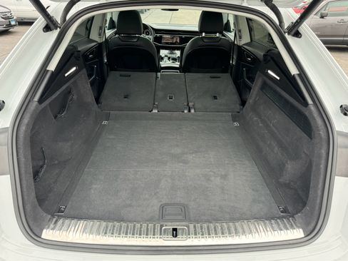 Used 2022 Audi Q8 Premium Plus image 17