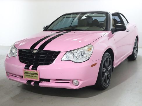 Used 2010 Chrysler Sebring Limited image 3