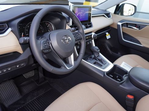 New 2025 Toyota RAV4 XLE image 10