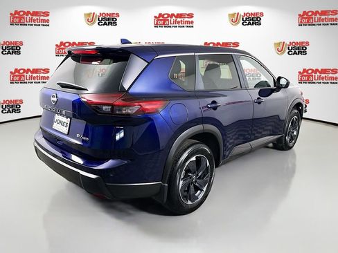 Certified 2024 Nissan Rogue SV image 16
