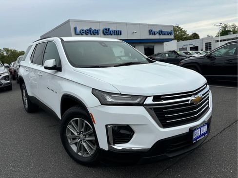 Certified 2023 Chevrolet Traverse LT FWD image 3