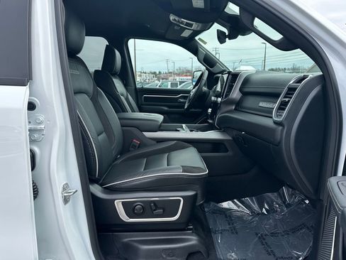 Used 2026 RAM 1500 Laramie AWD/4WD image 19