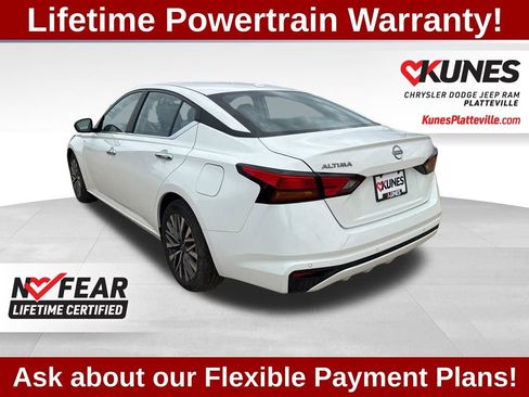 Used 2025 Nissan Altima 2.5 SV FWD image 6