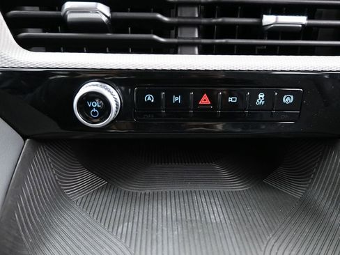 Used 2026 Ford Explorer Active image 32