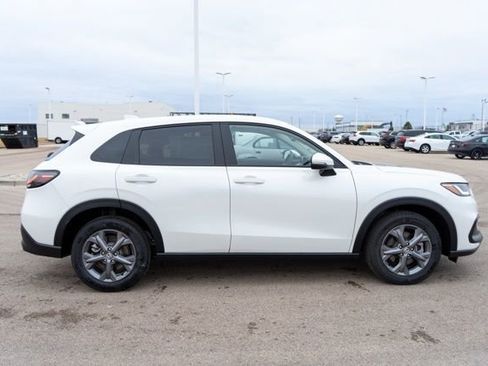 New 2026 Honda HR-V LX image 8