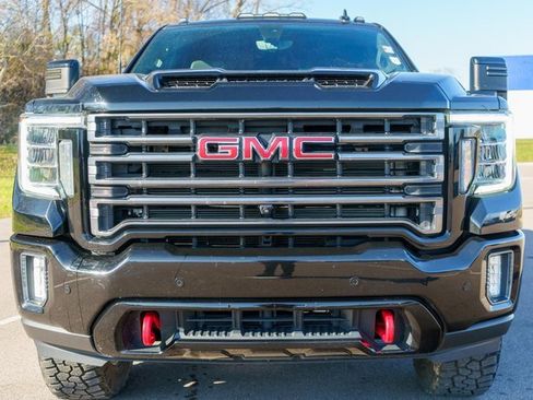 Used 2021 GMC Sierra 2500 AT4 w/ AT4 Premium Plus Package image 3